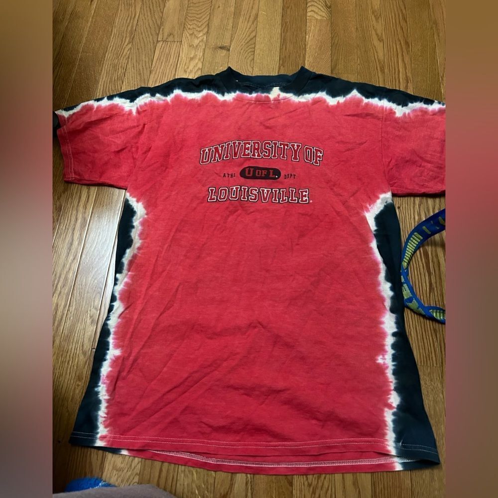 Vintage Louisville Cardinals Tie-Dye Tshirt